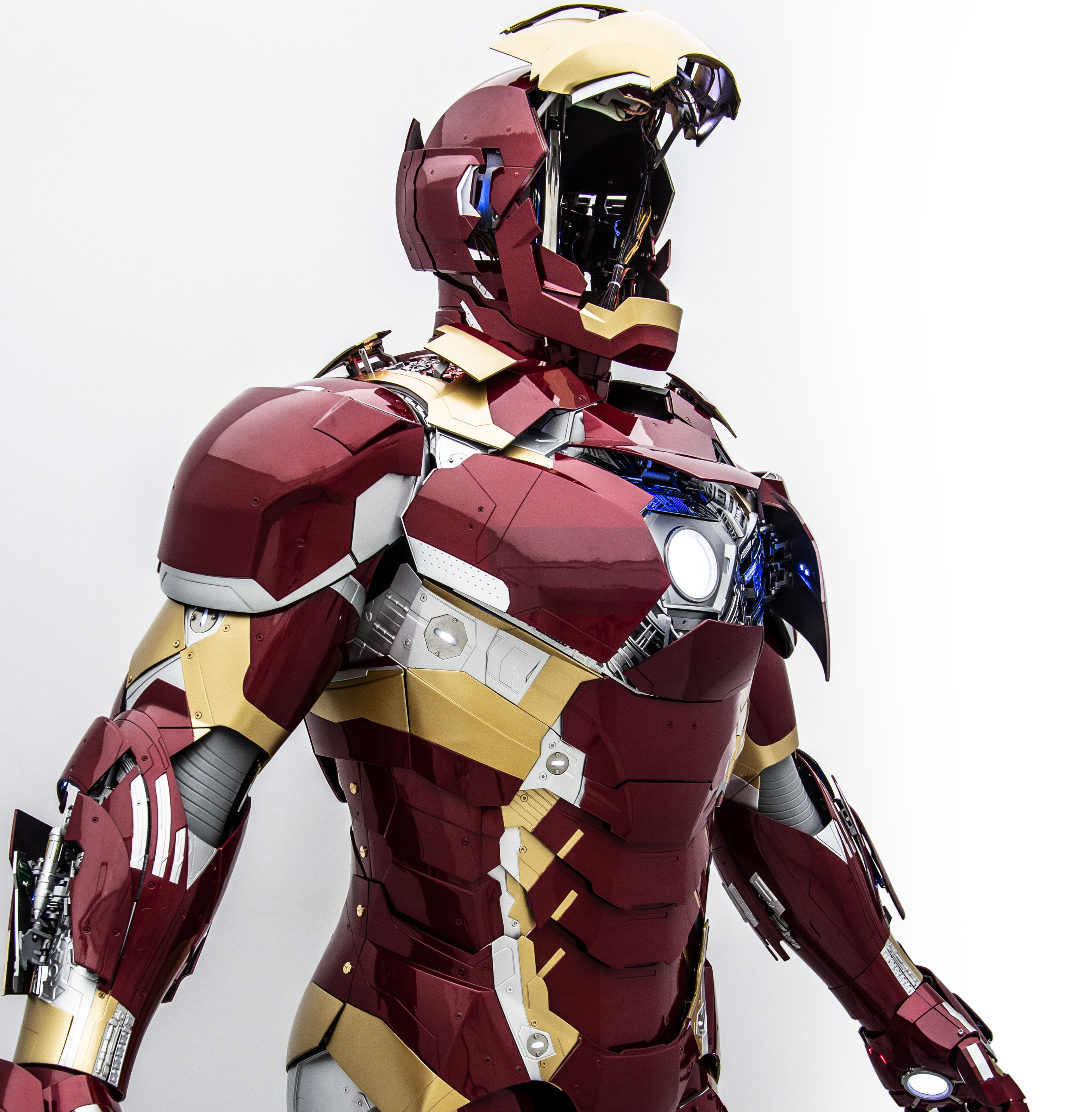 What Color Is Iron Man s Armor
