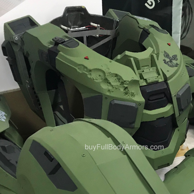wearable Halo 5 Master Chief Battle Damage on the right chest armor